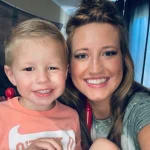 Meet your Posher, Cortney